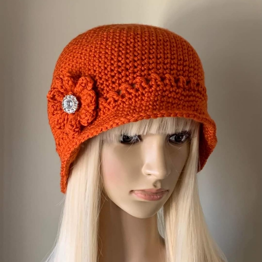 New Handmade Vintage style Cloche Winter Hat